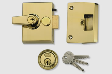 Nightlatch installation by Herne Hill master locksmith